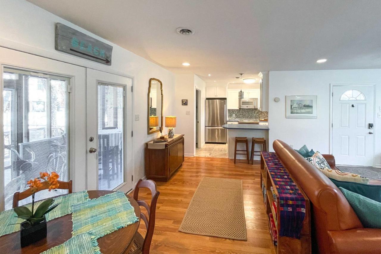 Oak Island Cottage Minutes To Long Beach! Exteriör bild