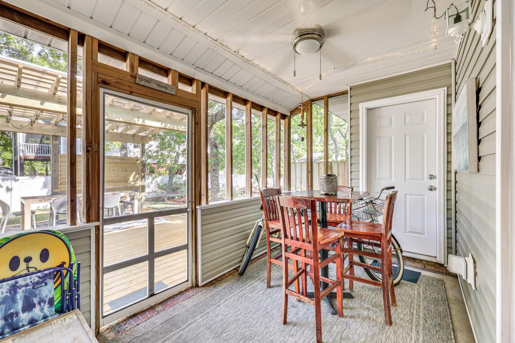 Oak Island Cottage Minutes To Long Beach! Exteriör bild